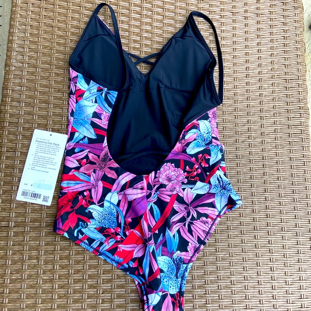 Lululemon Shoreline one piece swim 6